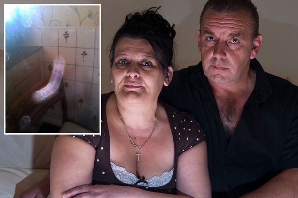 mulher_abuso_fantasma