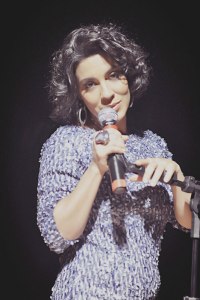 iza_bicalho_cantando-05