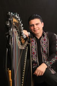 Marcelo Rojas harpista